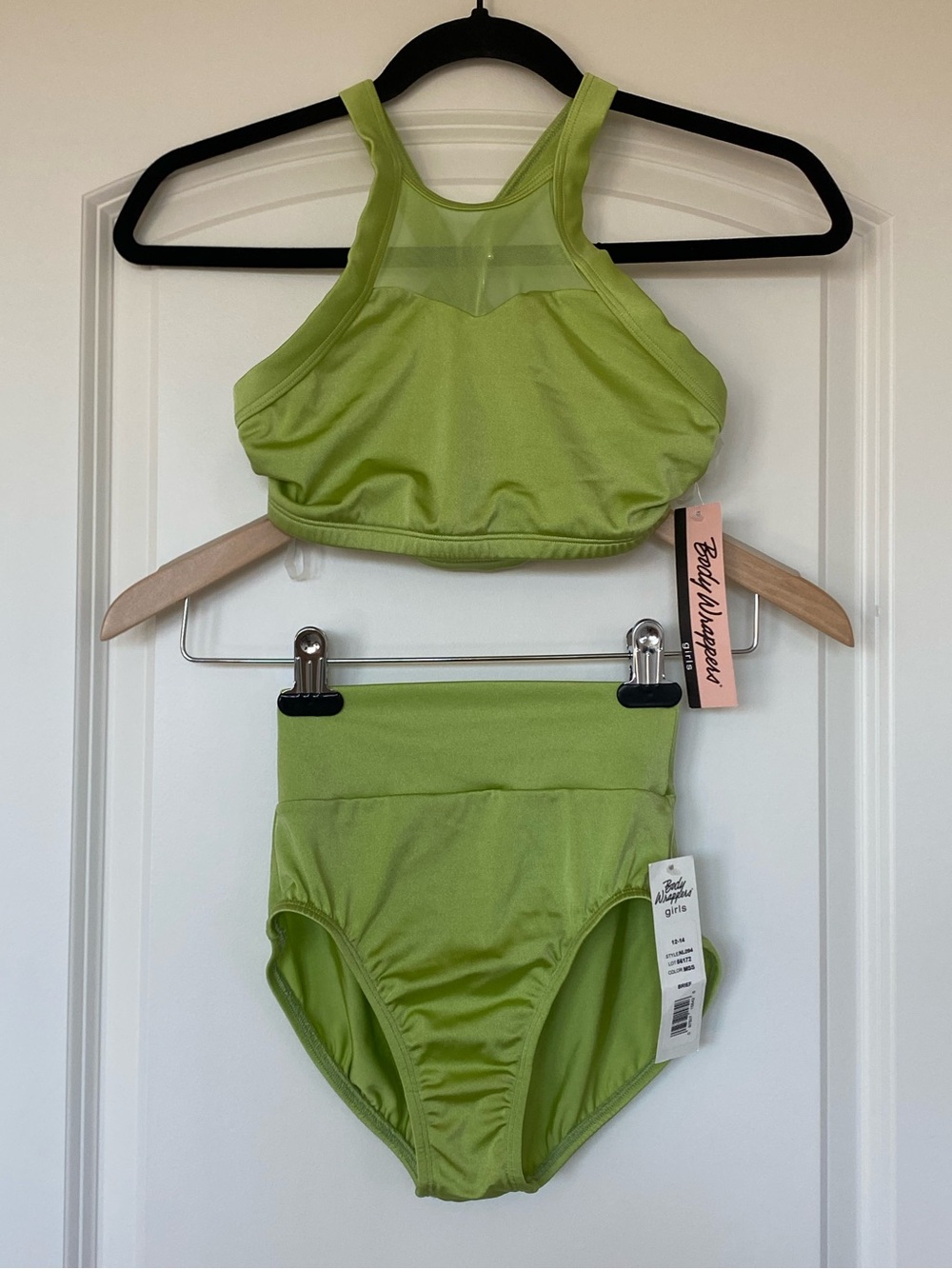 Body Wrappers Girls 2-Piece Dance Set Bra Top & Briefs Green 12-14 Nylon NWT